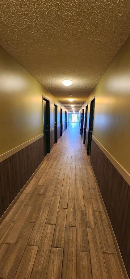 Viking Inn Gimli Exterior photo